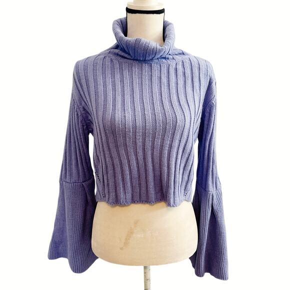 Lavender Women's Ribbed Knit Cropped Stretch Turtleneck Sweater - Picture 1 of 3